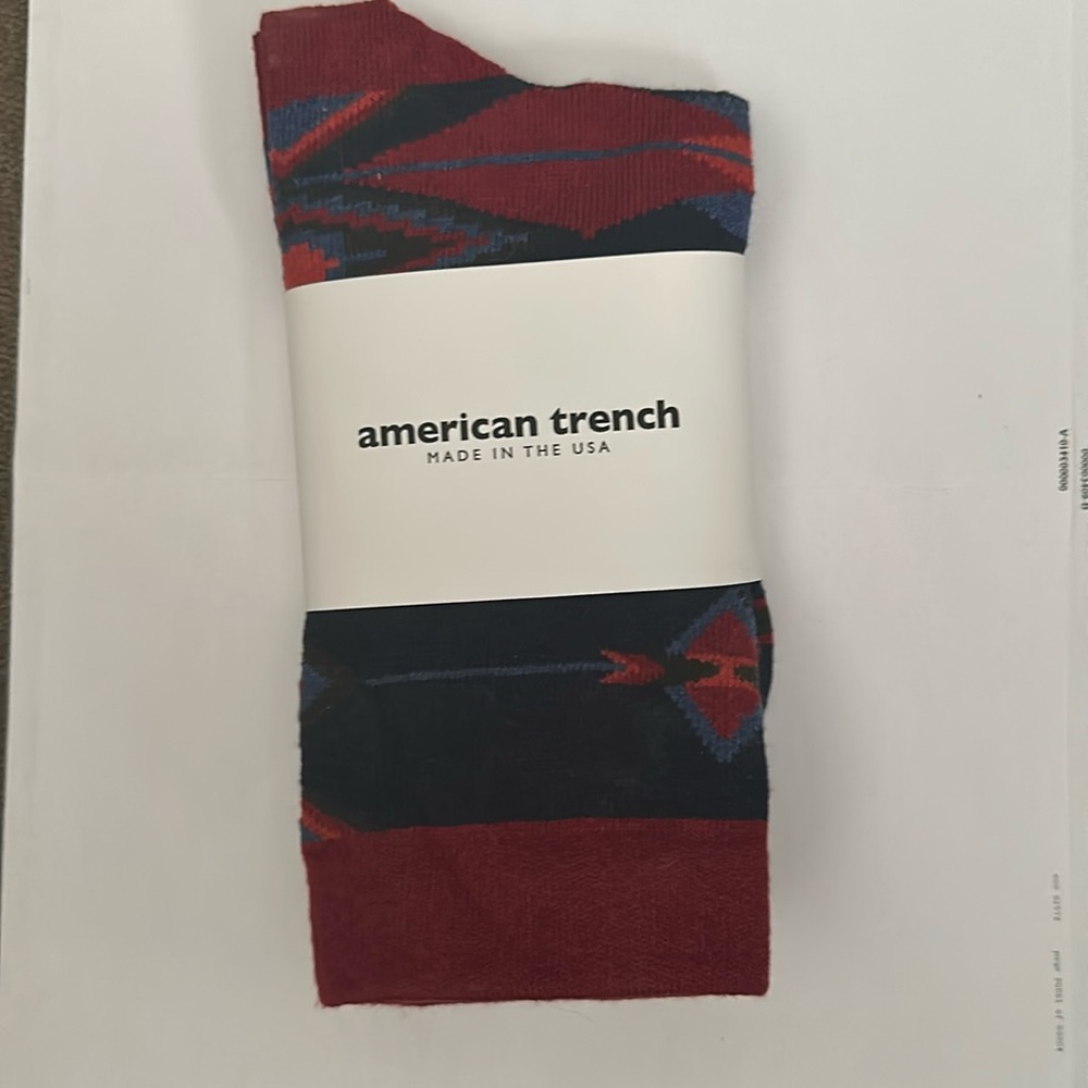 Men’s recycled cotton blend crew socks. Made in USA.